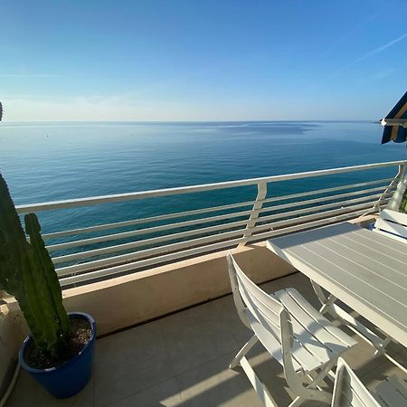 דירות מנטון Sea View Studio, Huge Terrace On The 4Th Floor מראה חיצוני תמונה