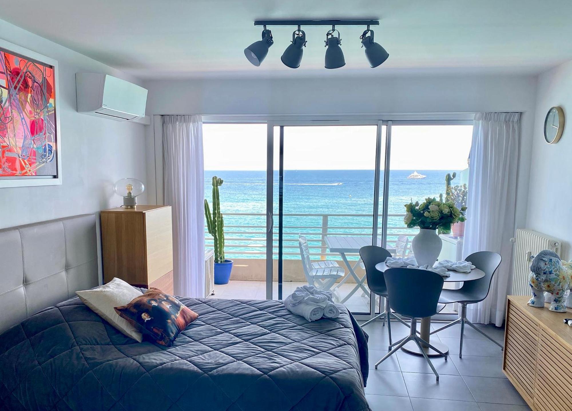 דירות מנטון Sea View Studio, Huge Terrace On The 4Th Floor מראה חיצוני תמונה